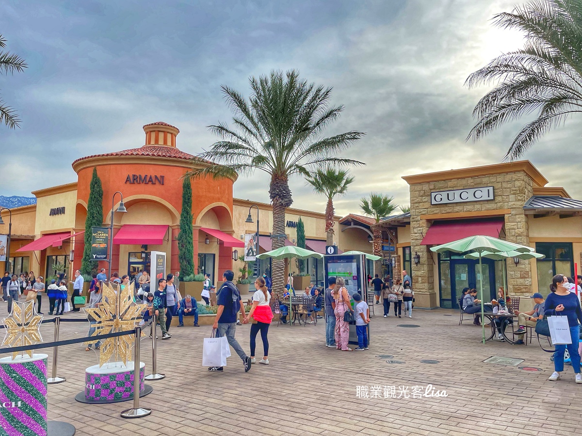 palm springs outlet